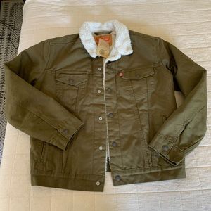 Levi’s Sherpa-lined Trucker Jacket